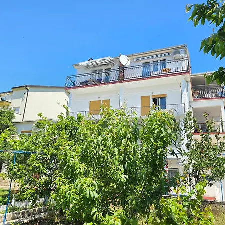 Josko Gore With Balcony And Sea View ツリクヴェニツァ