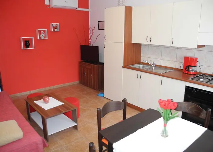 Josko Gore With Balcony And Sea View Apartamento Crikvenica